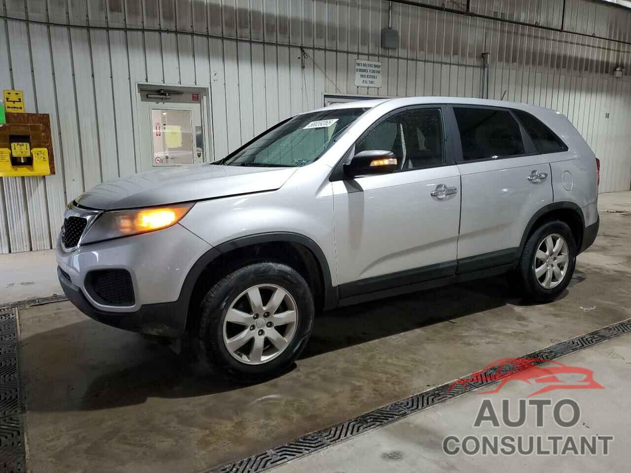 KIA SORENTO 2011 - 5XYKT3A12BG009630