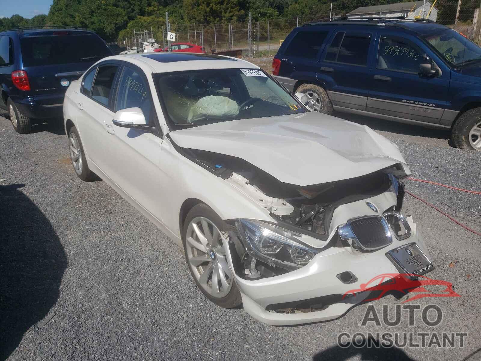 BMW 3 SERIES 2018 - WBA8E5G55JNU45659
