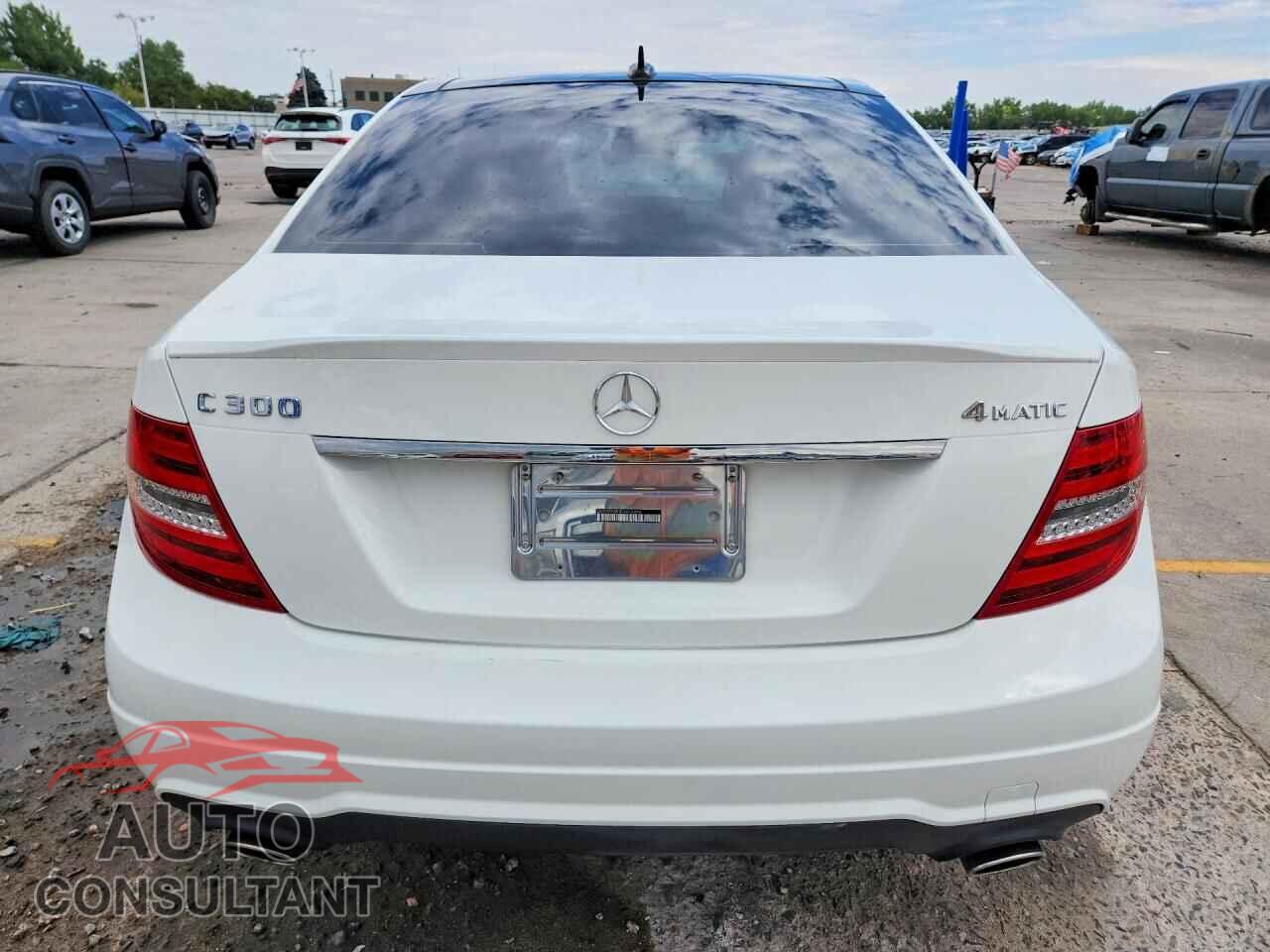 MERCEDES-BENZ C-CLASS 2013 - WDDGF8AB3DA878894