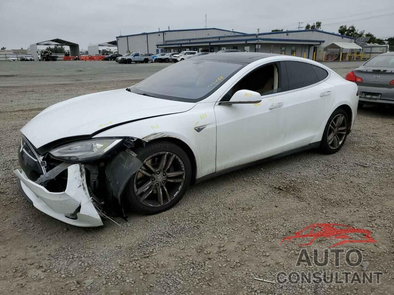TESLA MODEL S 2013 - 5YJSA1DNXDFP21418