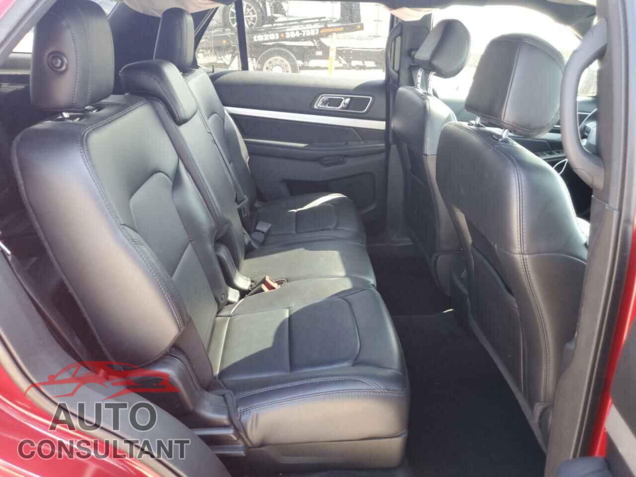 FORD EXPLORER 2017 - 1FM5K8D8XHGD39247