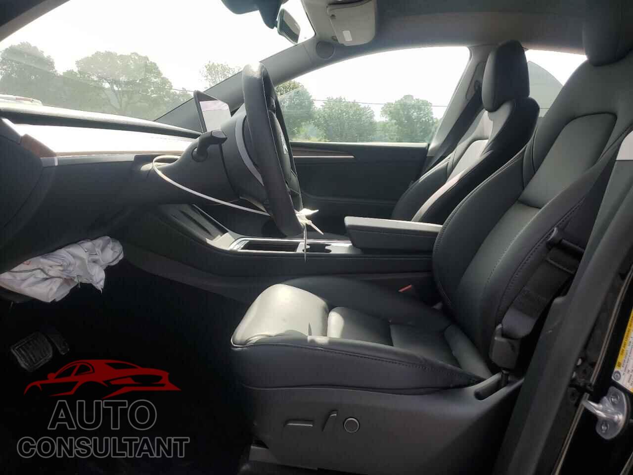 TESLA MODEL Y 2024 - 7SAYGDED0RF079172