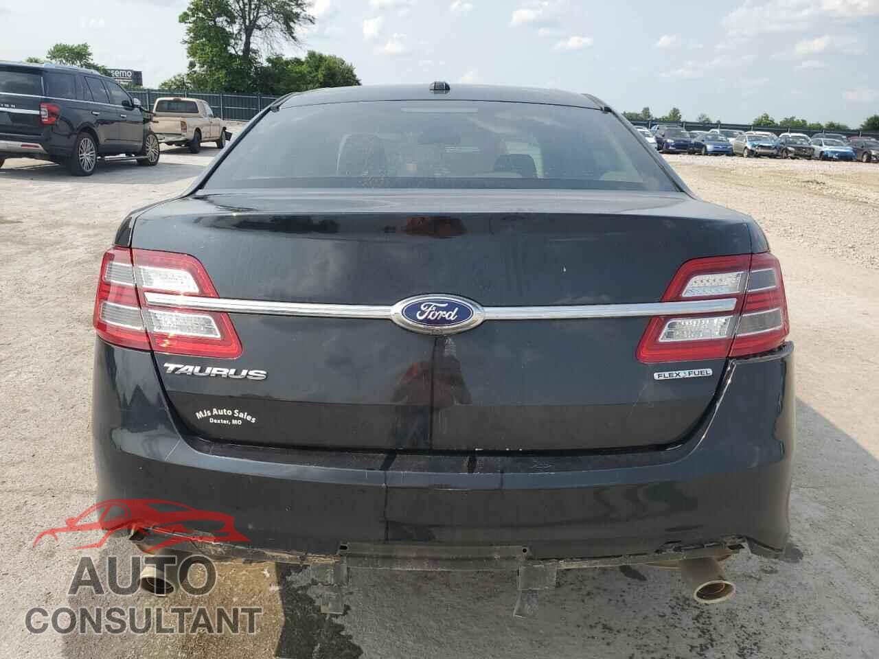 FORD TAURUS 2015 - 1FAHP2D87FG124010