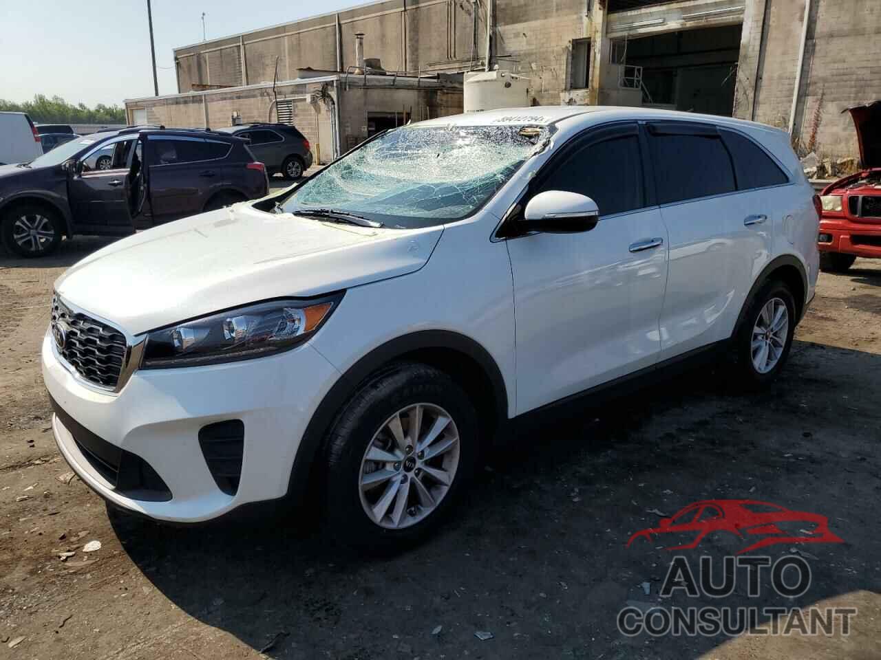 KIA SORENTO 2019 - 5XYPG4A38KG605780
