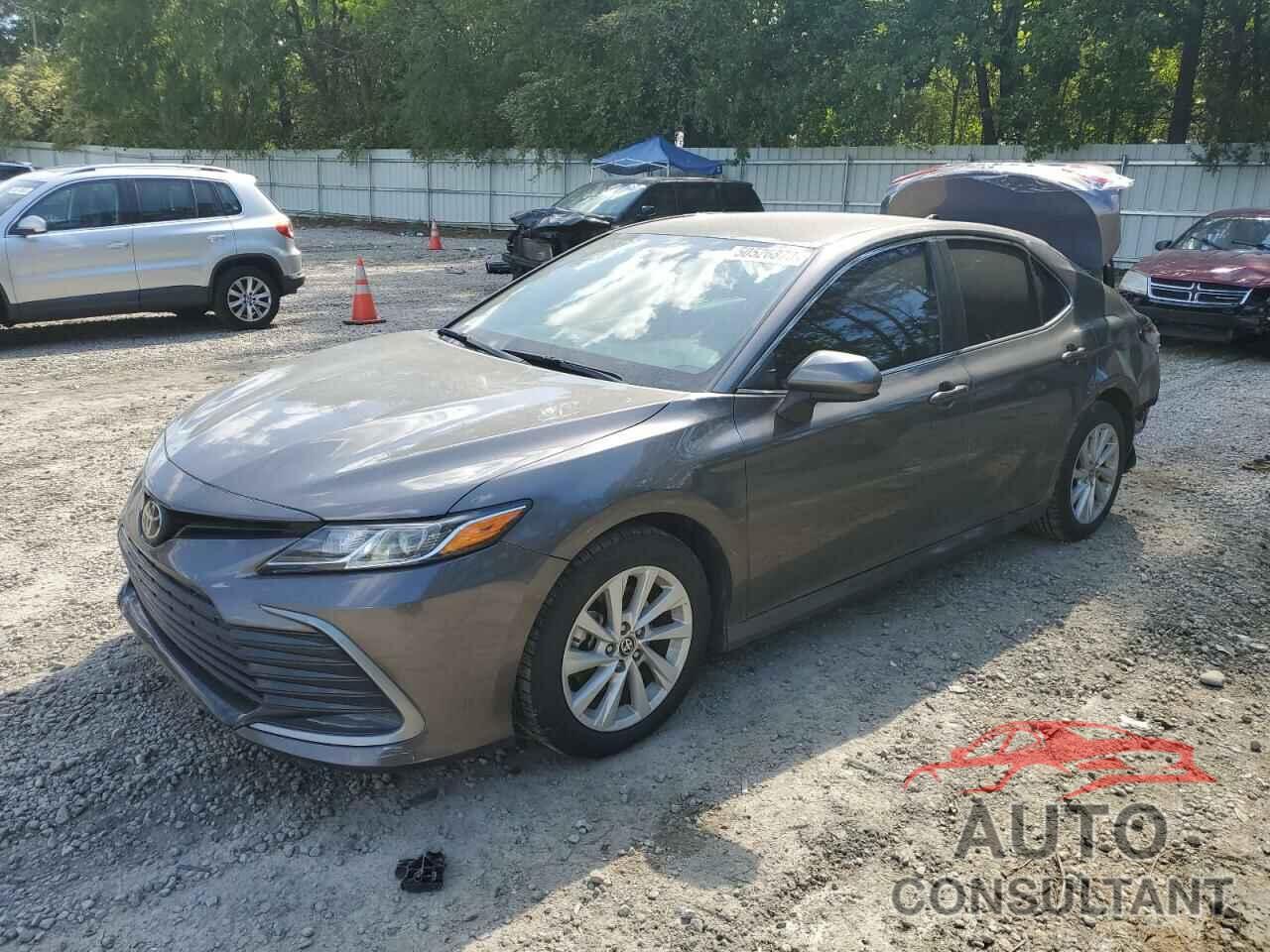 TOYOTA CAMRY 2022 - 4T1C11AK5NU002094