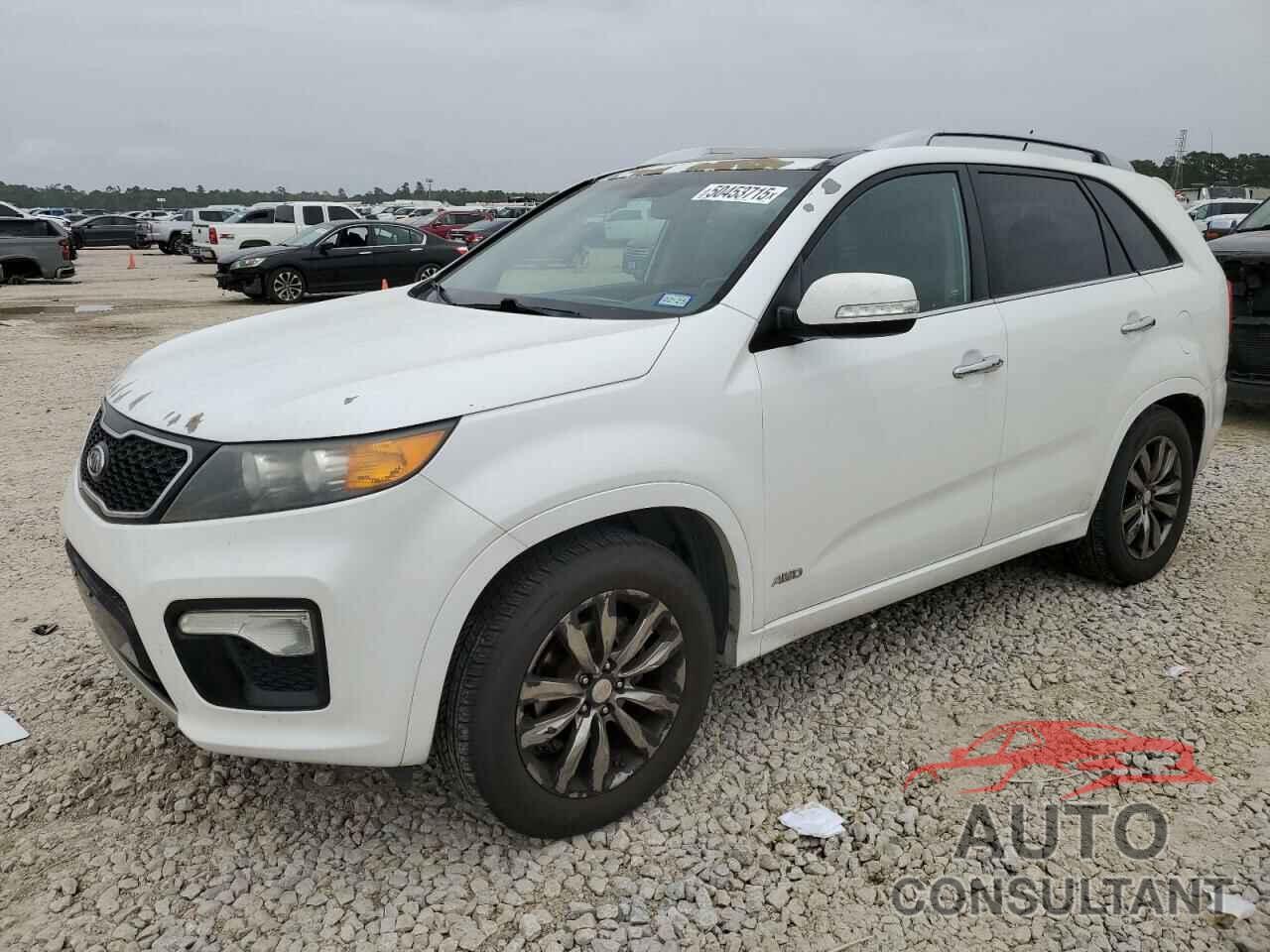 KIA SORENTO 2013 - 5XYKWDA22DG321598
