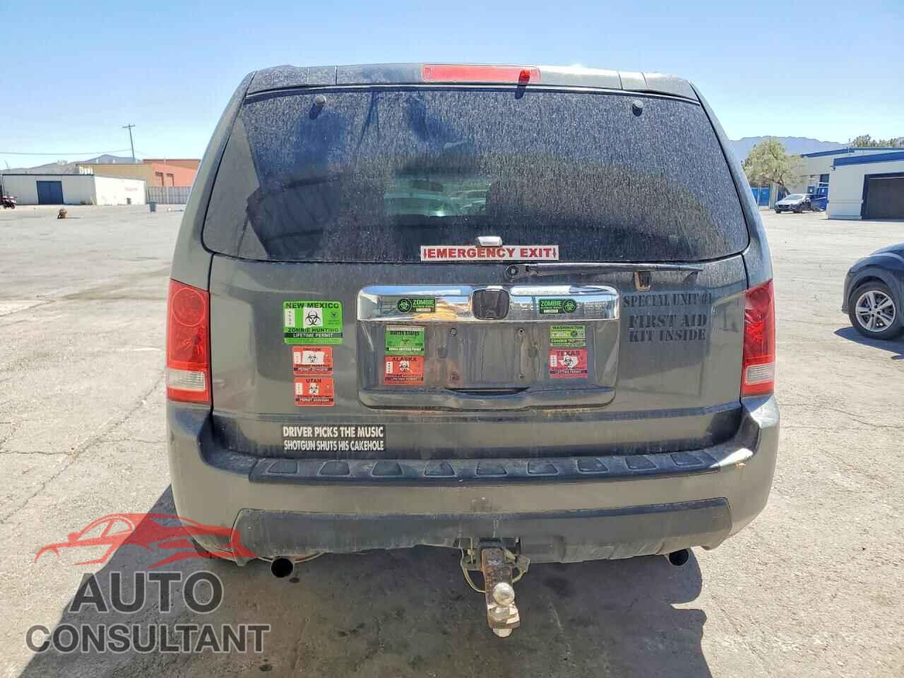 HONDA PILOT 2011 - 5FNYF4H20BB013477