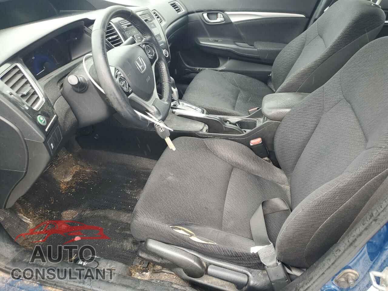 HONDA CIVIC 2013 - 2HGFB2F50DH017001