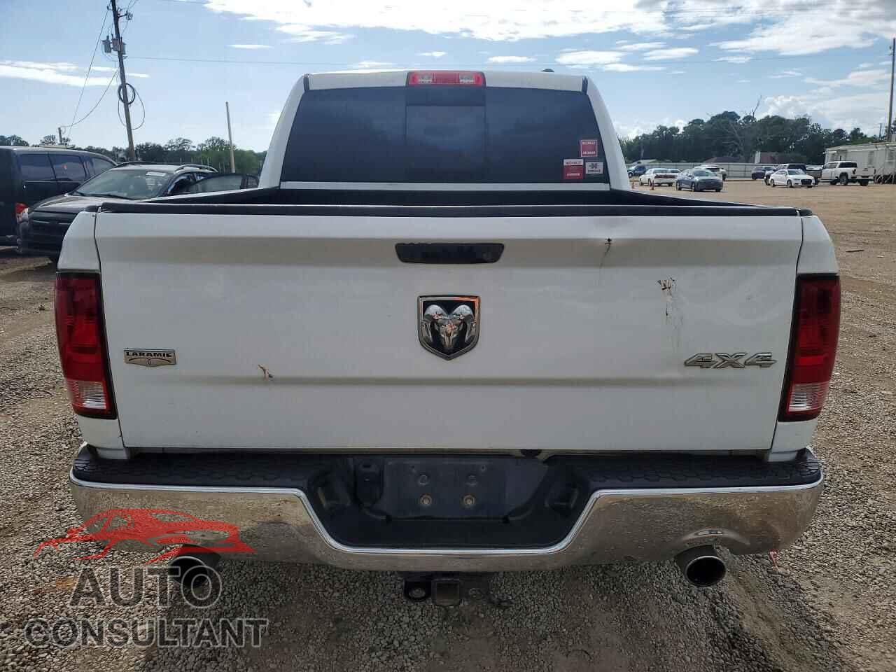 DODGE RAM 1500 2012 - 1C6RD7NT4CS290704