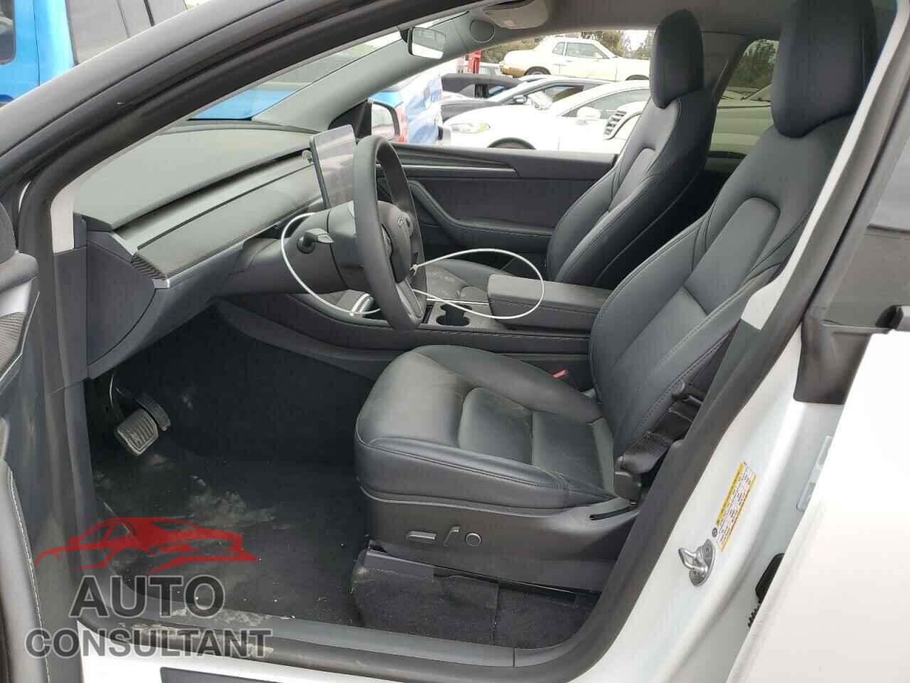 TESLA MODEL Y 2023 - 7SAYGAEE4PF628733