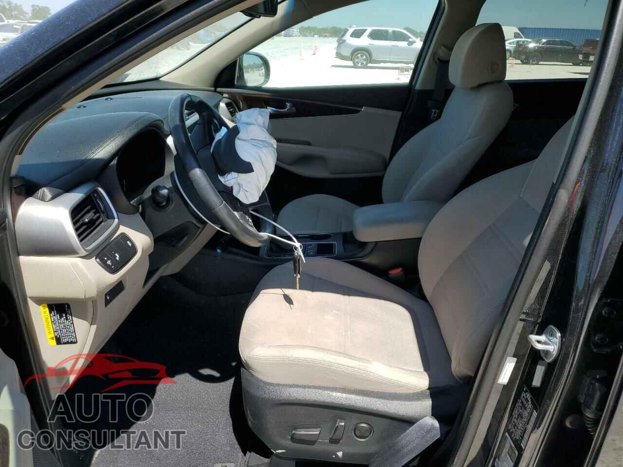 KIA SORENTO 2017 - 5XYPG4A53HG203563