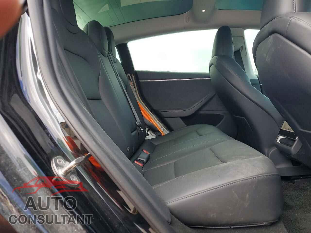 TESLA MODEL 3 2024 - 5YJ3E1EB4RF718227
