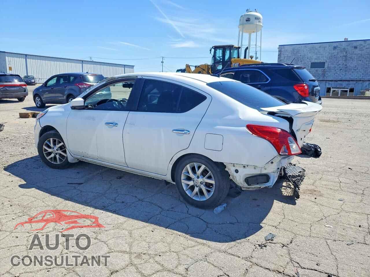 NISSAN VERSA 2017 - 3N1CN7AP3HL852153