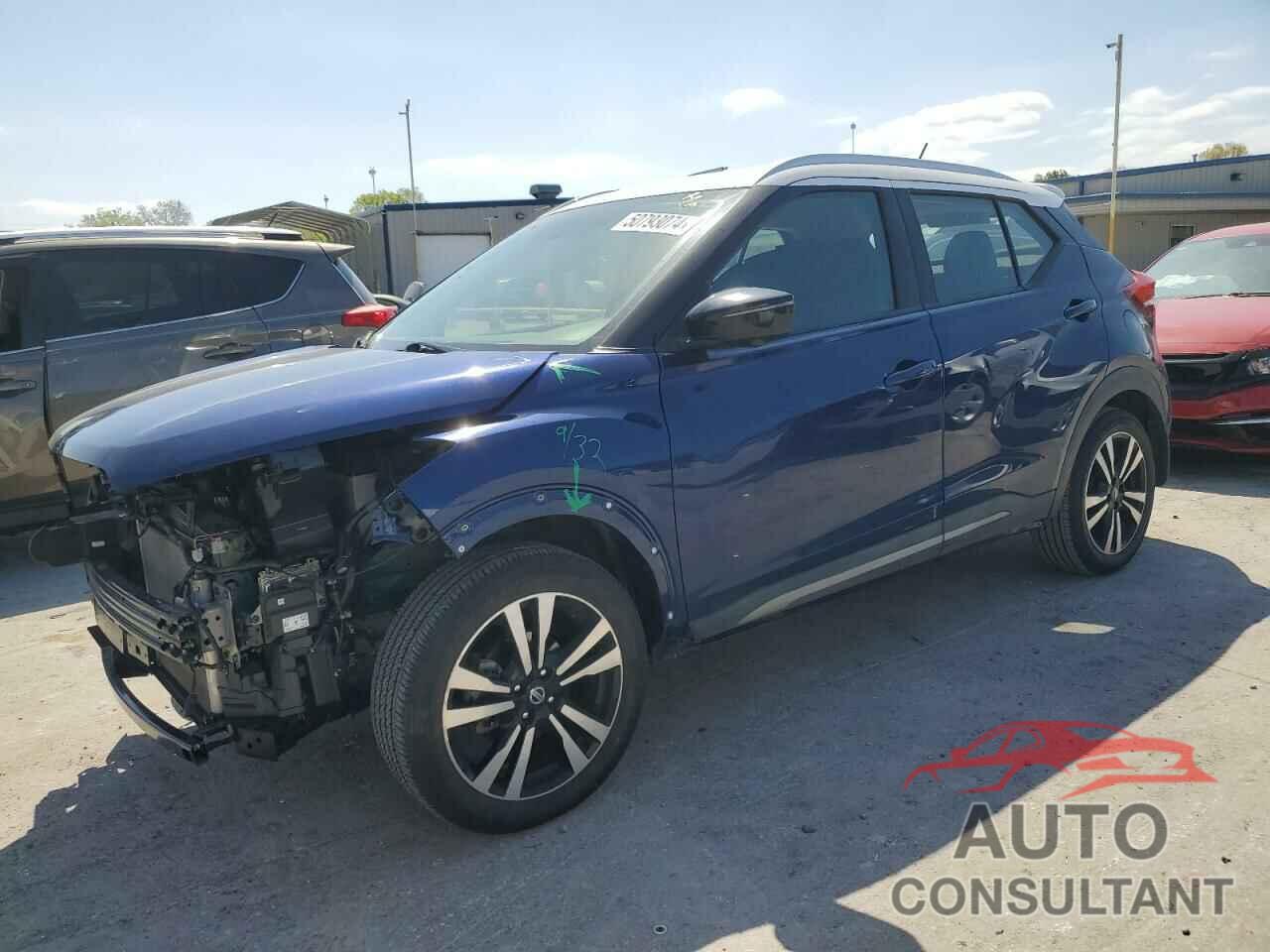 NISSAN KICKS 2019 - 3N1CP5CU2KL556064