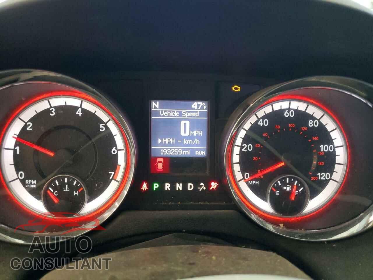 DODGE CARAVAN 2011 - 2D4RN5DG5BR755489