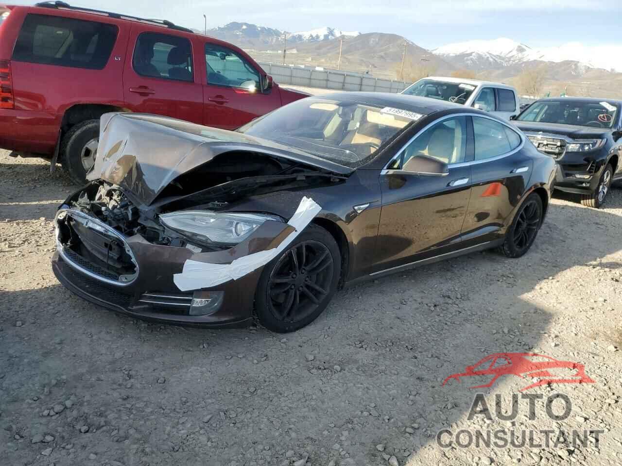TESLA MODEL S 2013 - 5YJSA1CN7DFP25010