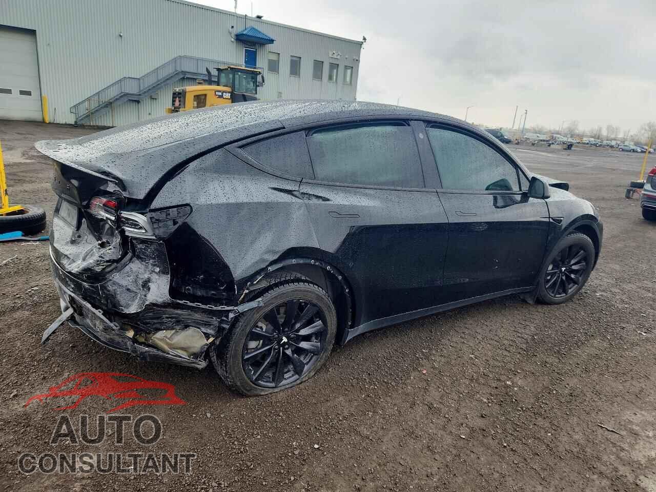 TESLA MODEL Y 2023 - LRWYGDFD4PC939125