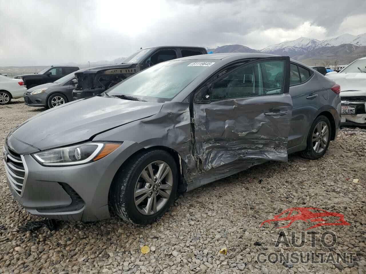 HYUNDAI ELANTRA 2018 - KMHD84LF6JU557115