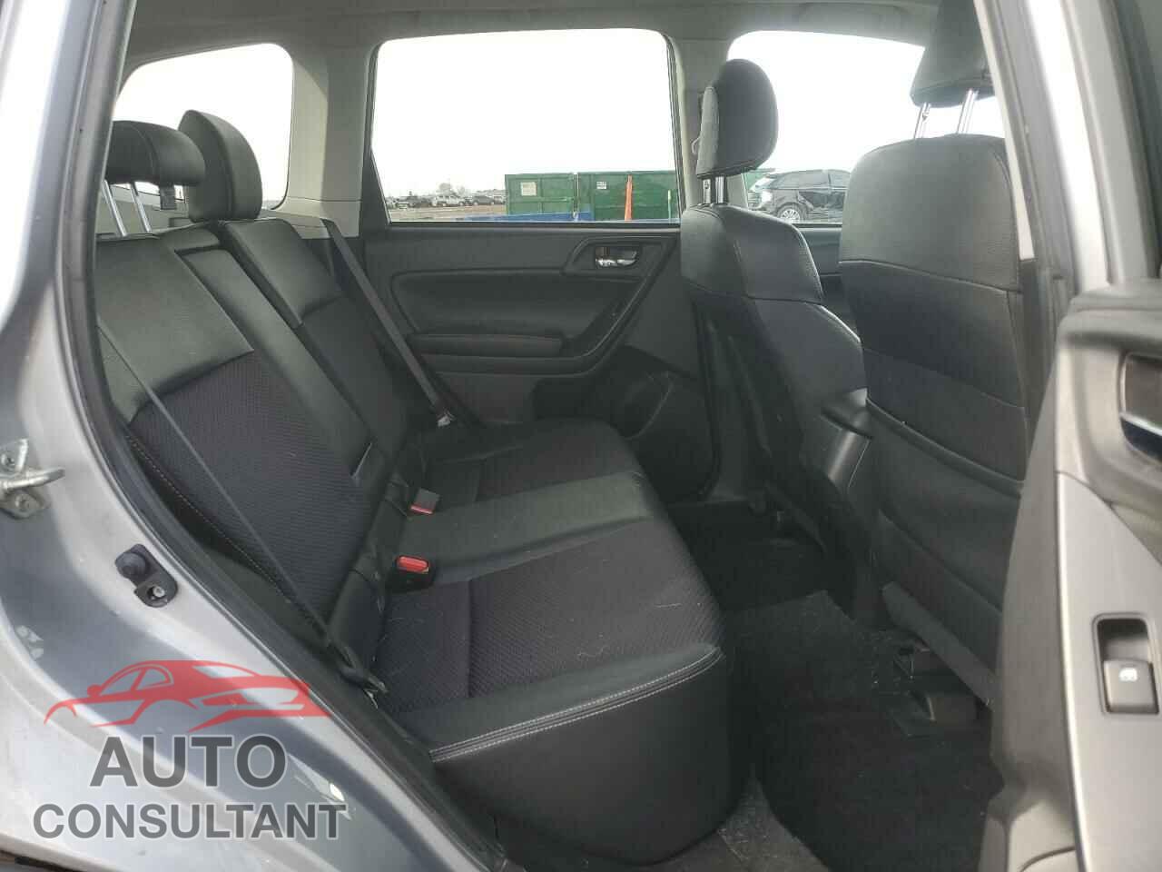 SUBARU FORESTER 2015 - JF2SJGDC2FH467645