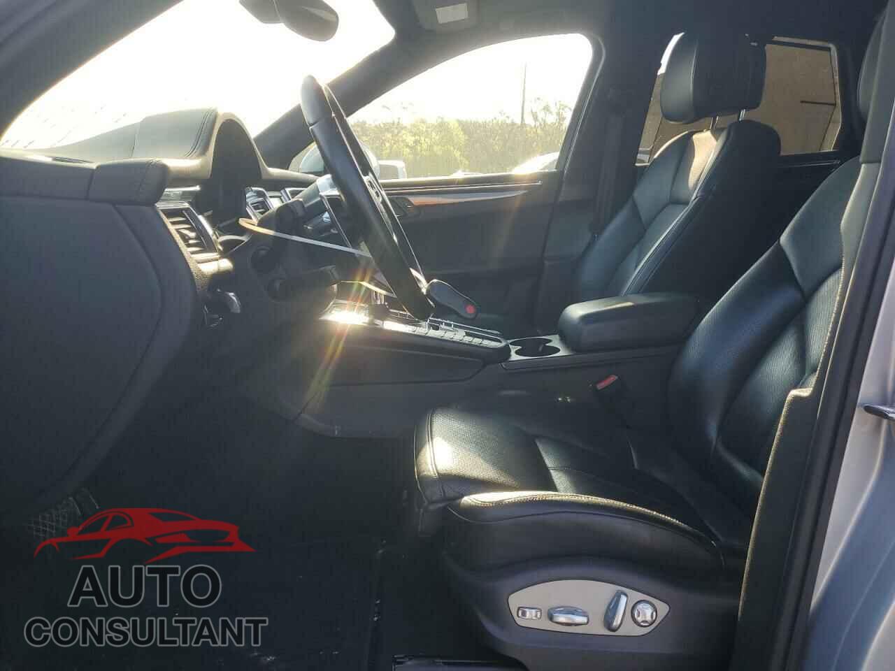 PORSCHE MACAN 2015 - WP1AB2A57FLB56532