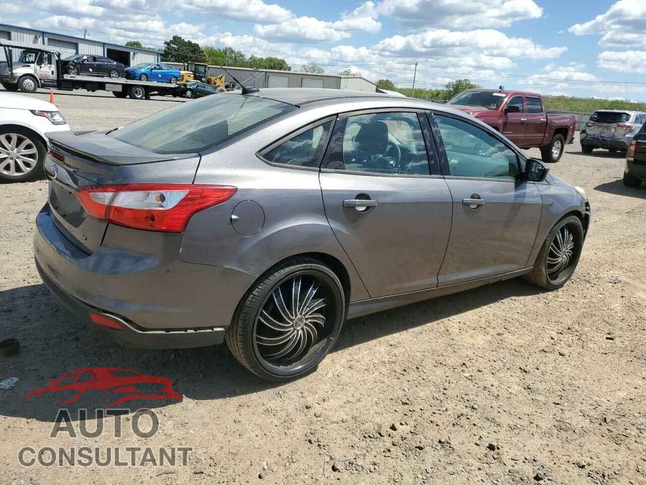 FORD FOCUS 2012 - 1FAHP3F20CL138316