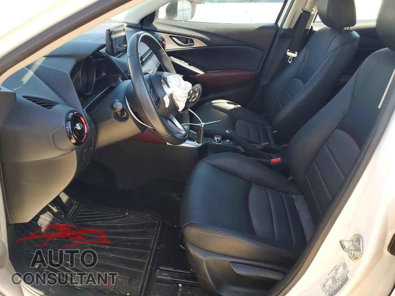 MAZDA CX-3 2018 - JM1DKFC75J0318186