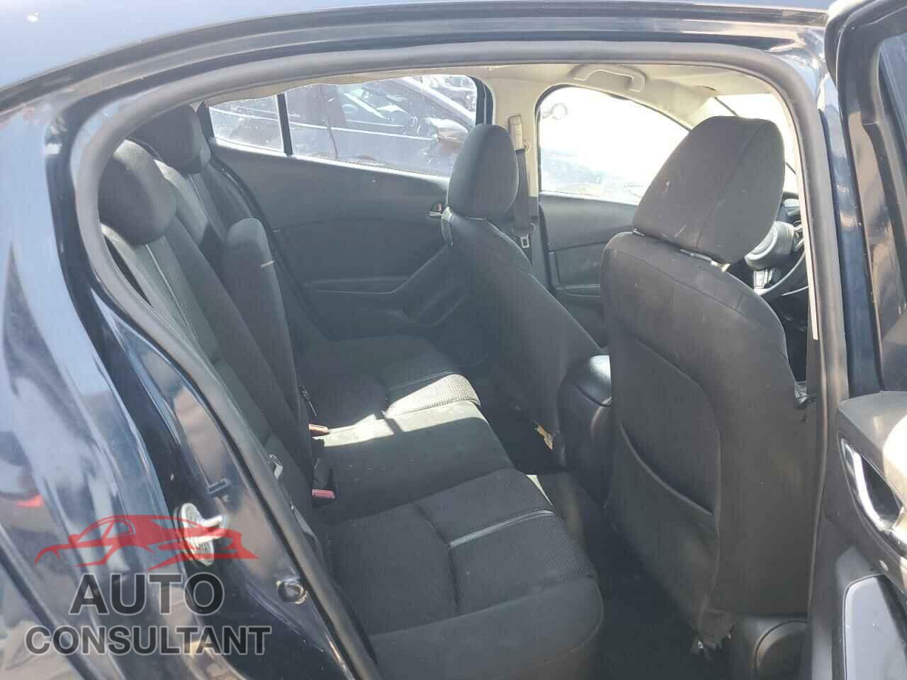 MAZDA 3 2017 - 3MZBN1U7XHM104363
