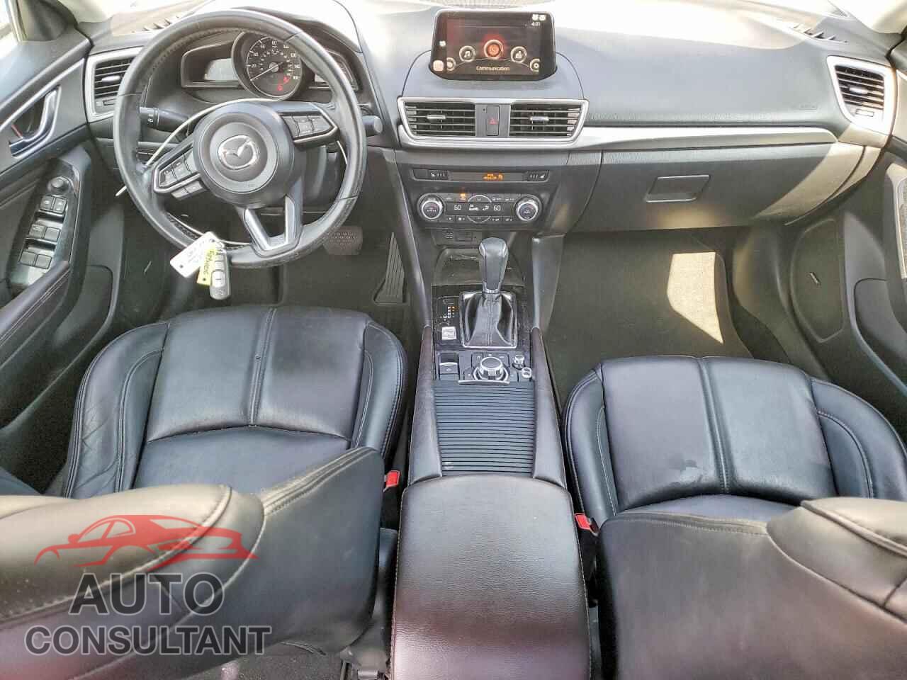 MAZDA 3 2017 - 3MZBN1V75HM150312