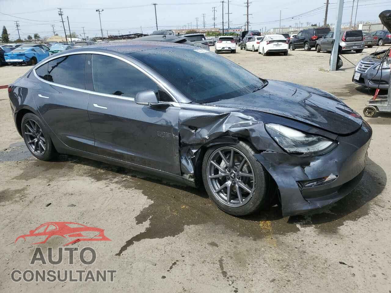 TESLA MODEL 3 2018 - 5YJ3E1EA5JF043192