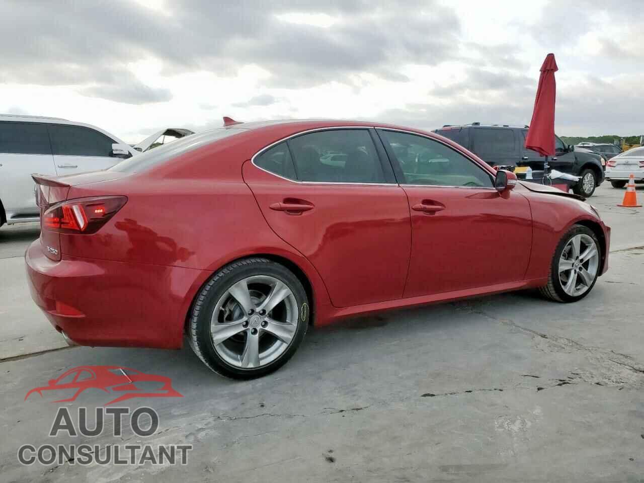 LEXUS IS 2012 - JTHBF5C20C5171502