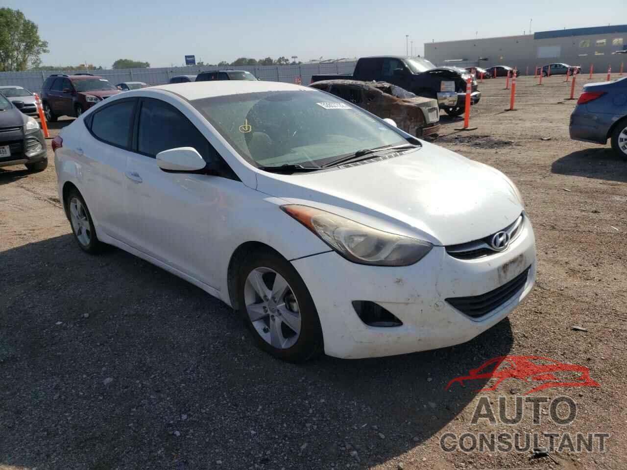 HYUNDAI ELANTRA 2013 - 5NPDH4AE5DH310858