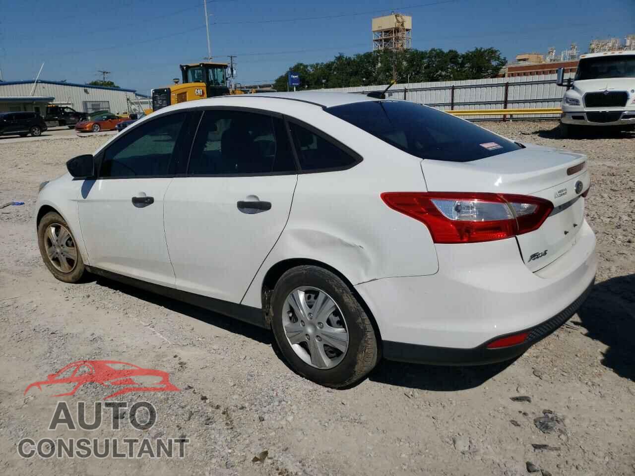 FORD FOCUS 2013 - 1FADP3E24DL201757