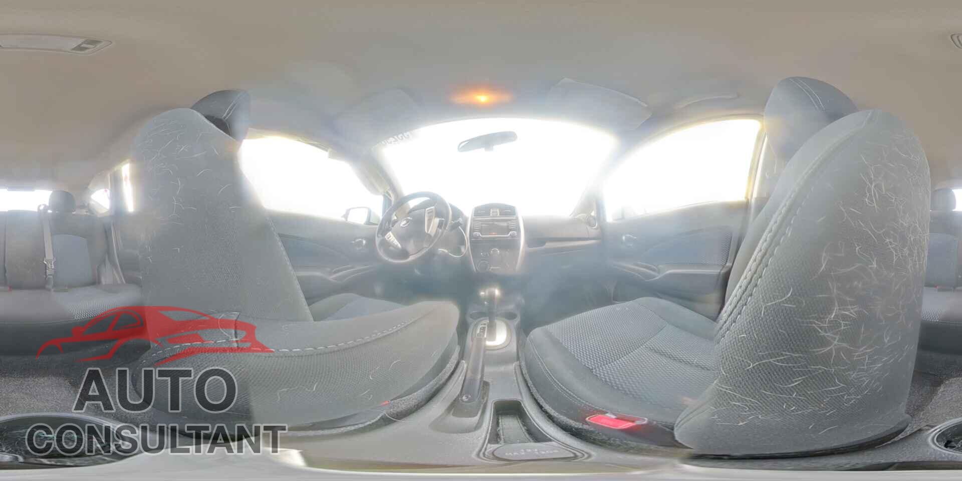 NISSAN VERSA 2017 - 3N1CE2CP5HL376469
