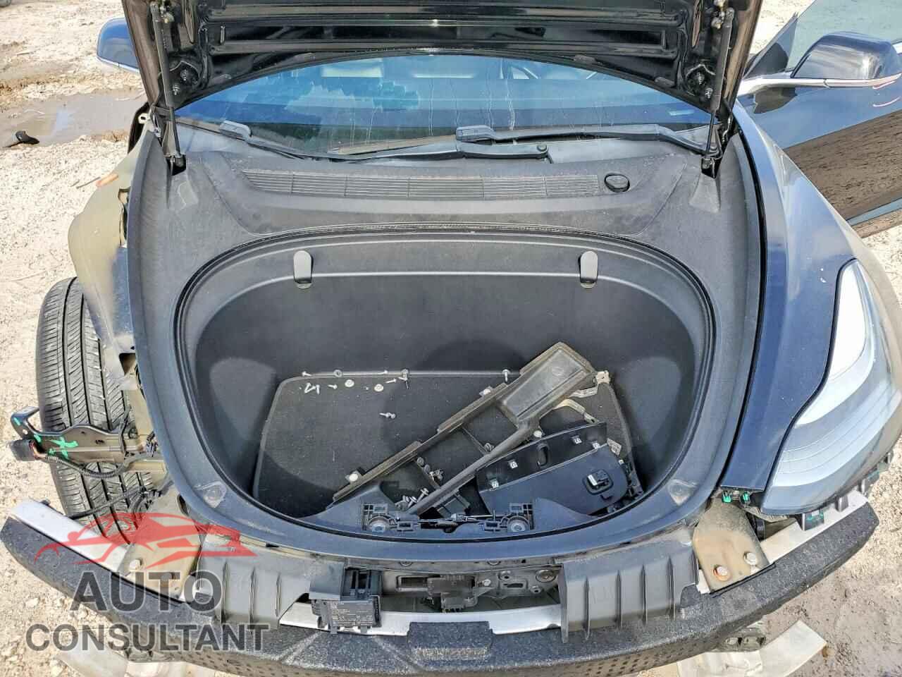 TESLA MODEL 3 2019 - 5YJ3E1EA2KF422457