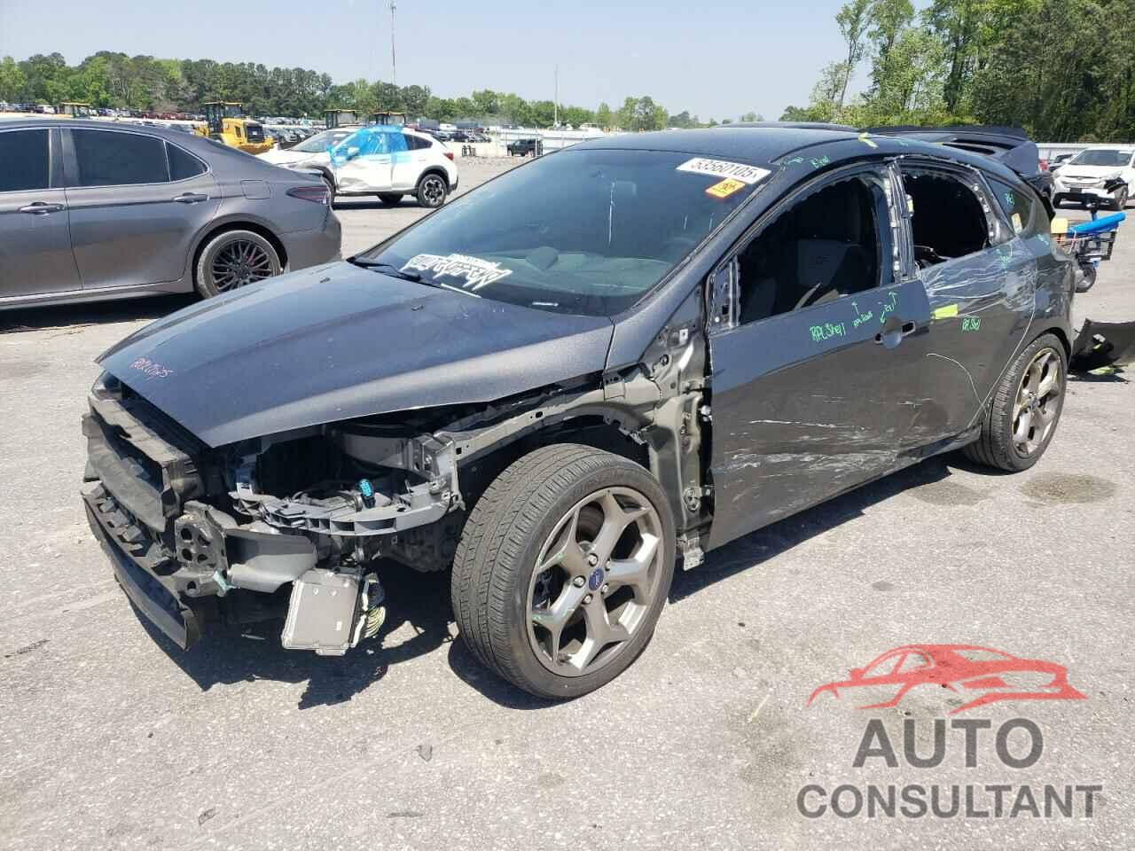 FORD FOCUS 2018 - 1FADP3L9XJL332512