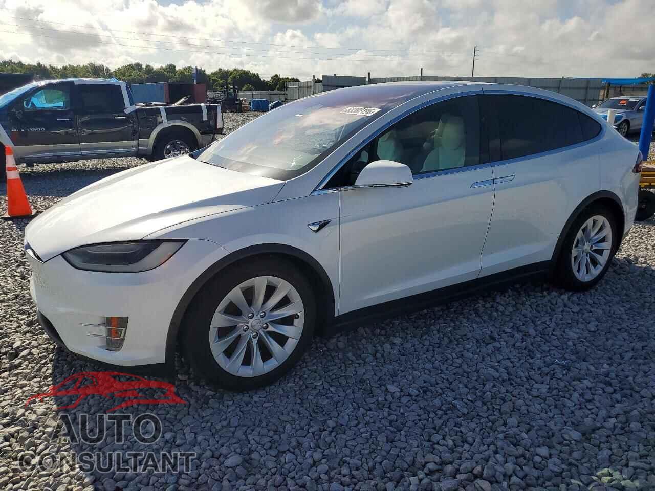 TESLA MODEL X 2019 - 5YJXCBE2XKF197713