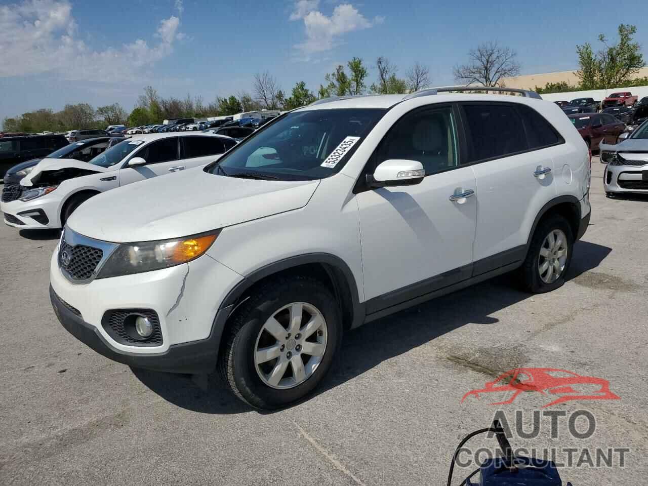 KIA SORENTO 2011 - 5XYKT3A14BG031421