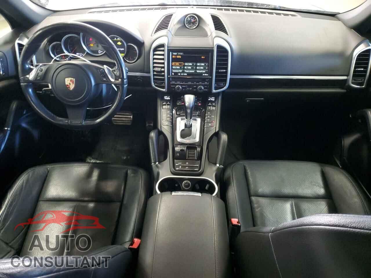 PORSCHE CAYENNE 2012 - WP1AB2A21CLA47534