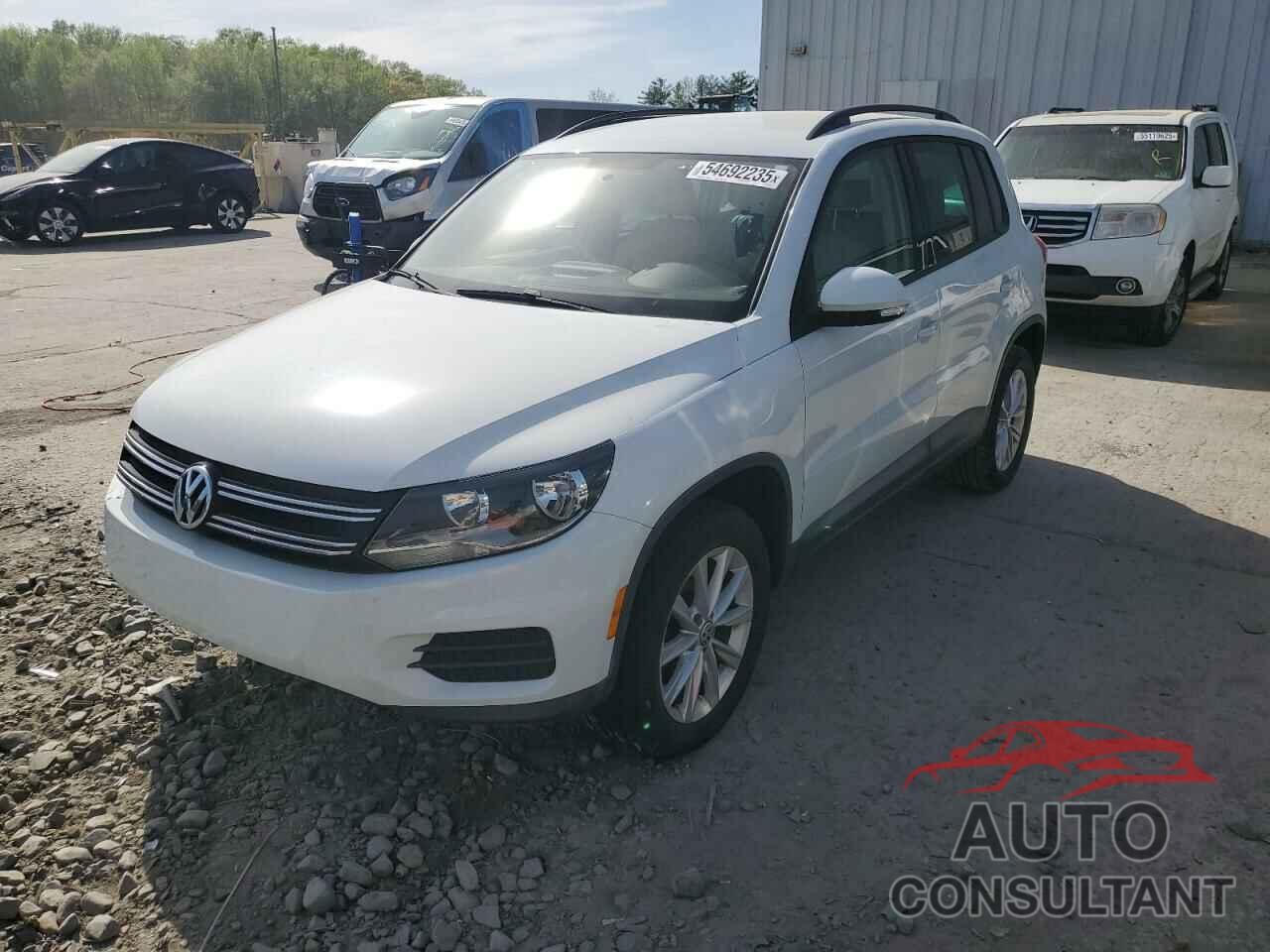 VOLKSWAGEN TIGUAN 2015 - WVGAV7AX4FW600144