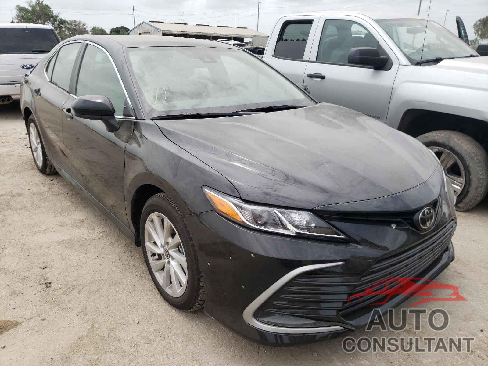 TOYOTA CAMRY 2021 - 4T1C11AK6MU465294
