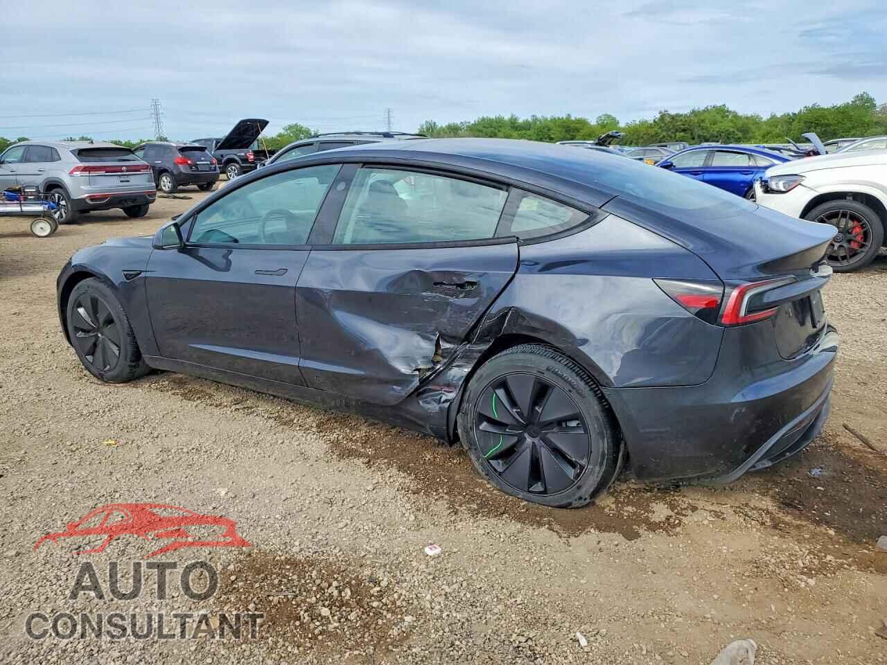 TESLA MODEL 3 2024 - 5YJ3E1EA7RF772435