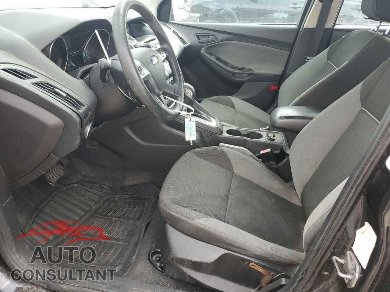 FORD FOCUS 2012 - 1FAHP3K22CL396858