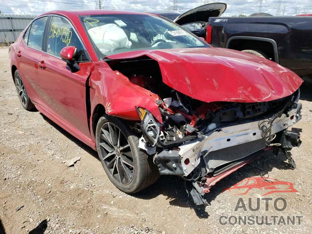 TOYOTA CAMRY 2021 - 4T1G11AKXMU458351