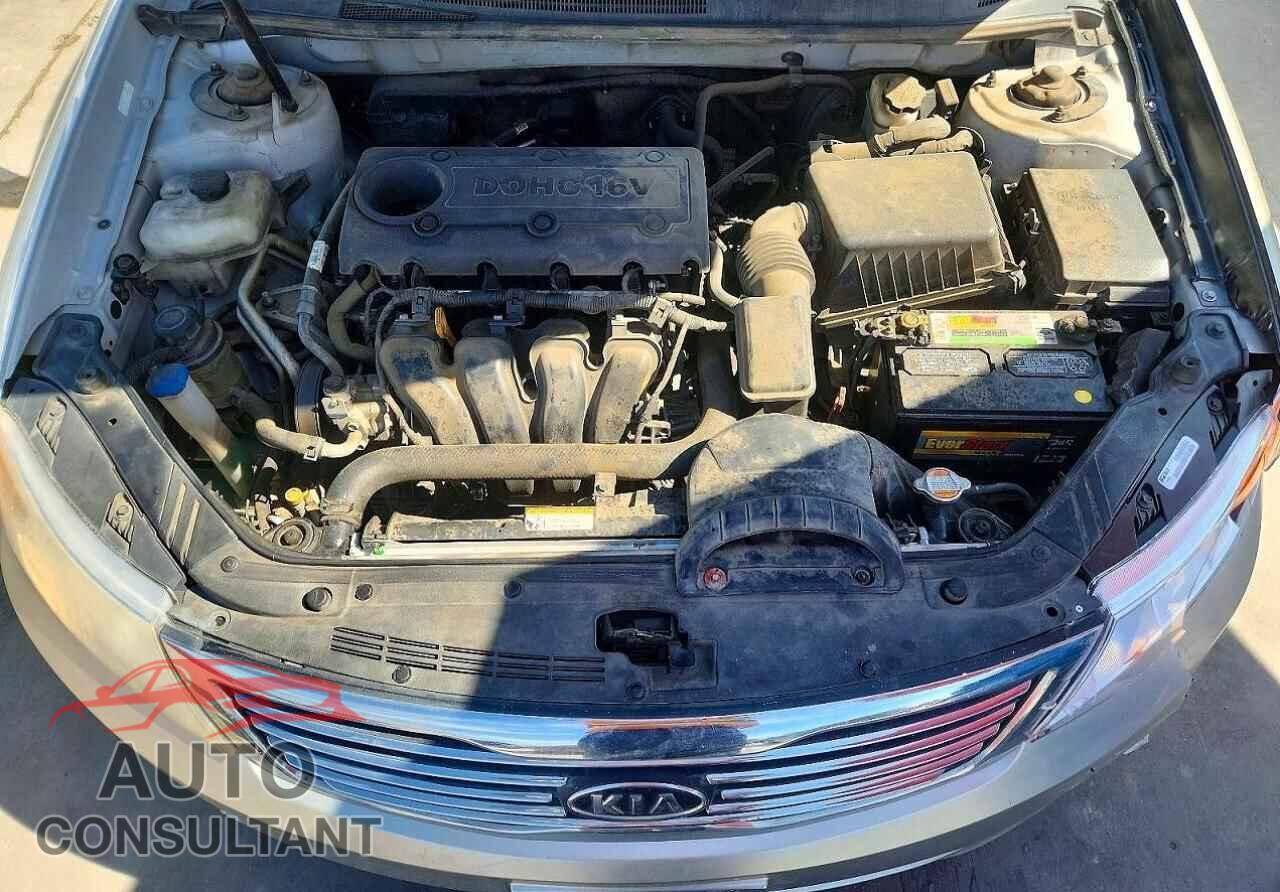 KIA OPTIMA 2009 - KNAGE228X95320583