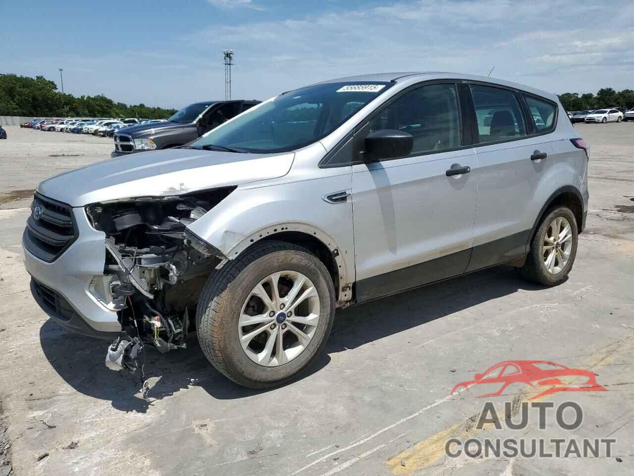 FORD ESCAPE 2017 - 1FMCU0F75HUE08323