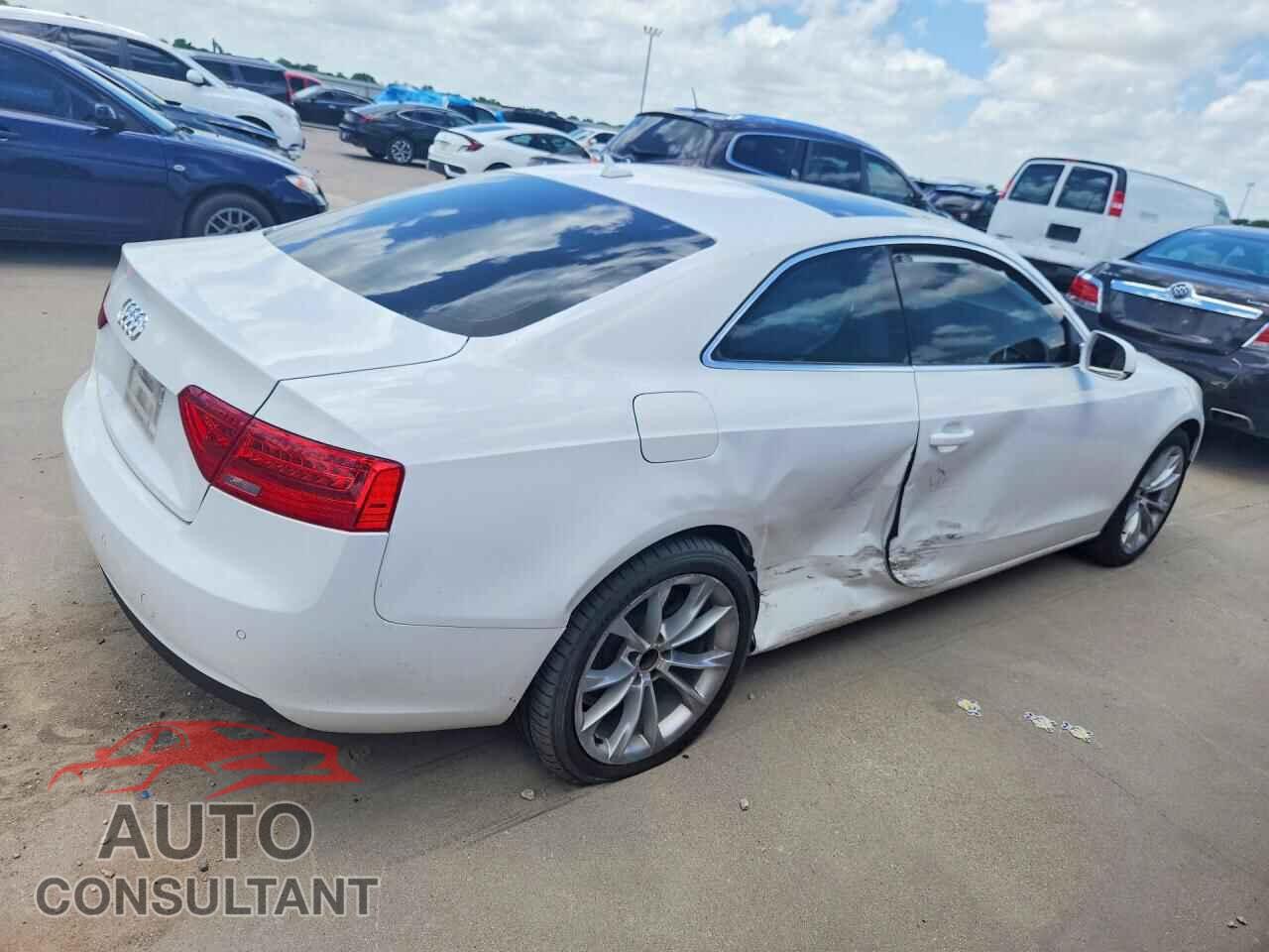 AUDI A5 2013 - WAULFAFR1DA001064