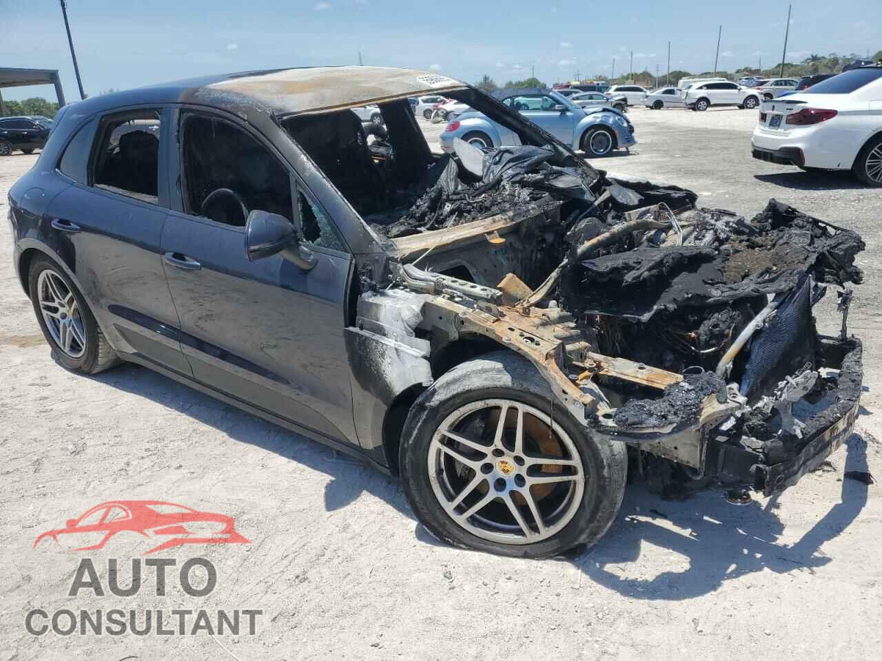 PORSCHE MACAN 2018 - WP1AA2A50JLB08463