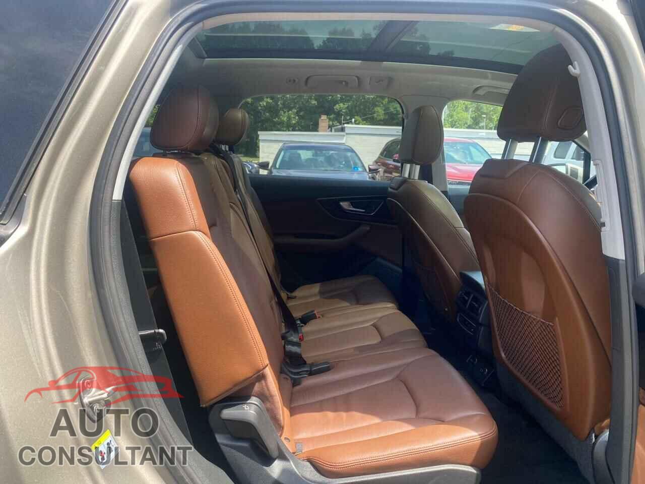 AUDI Q7 2017 - WA1LAAF75HD008078