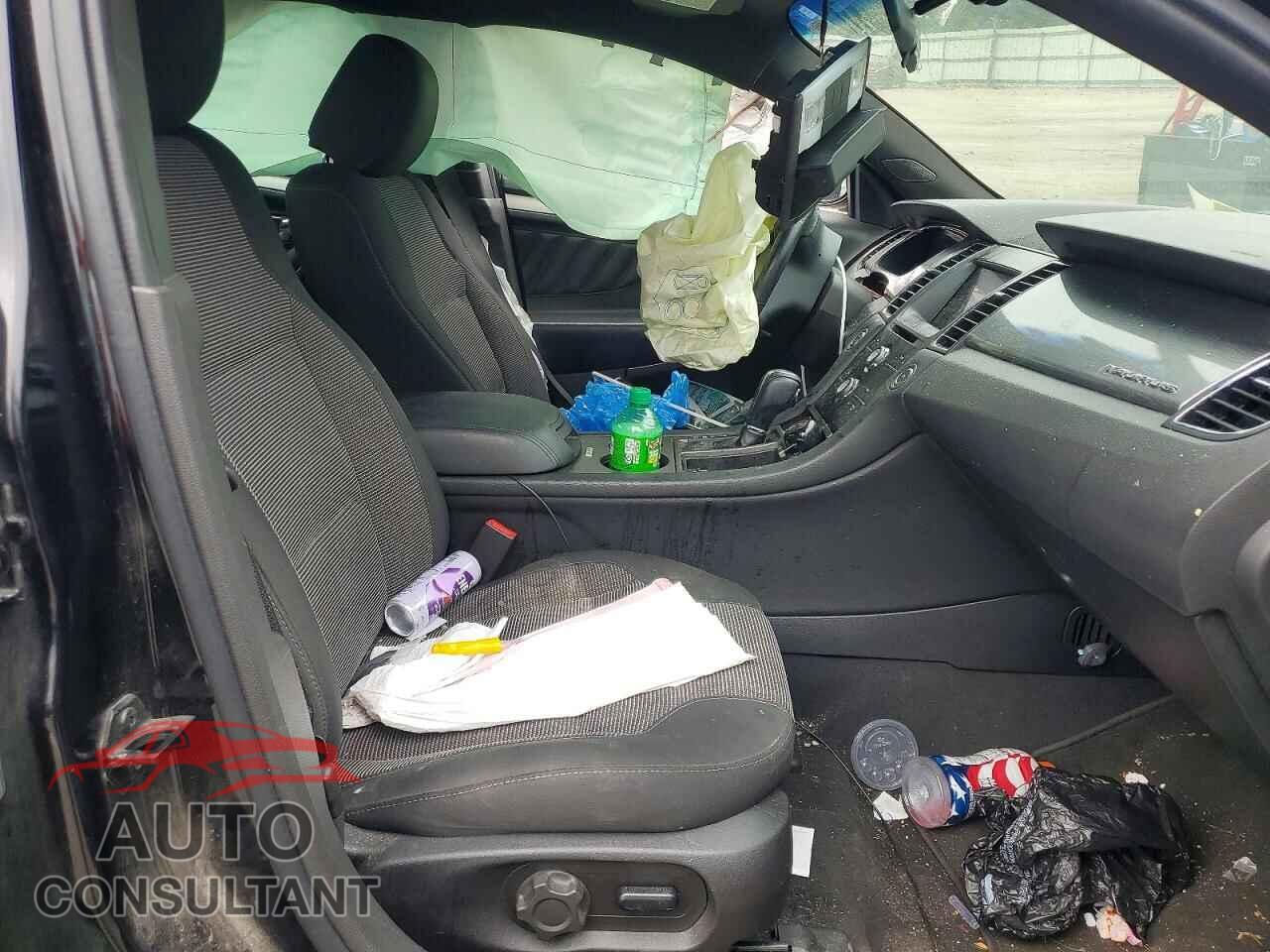 FORD TAURUS 2019 - 1FAHP2E89KG110182