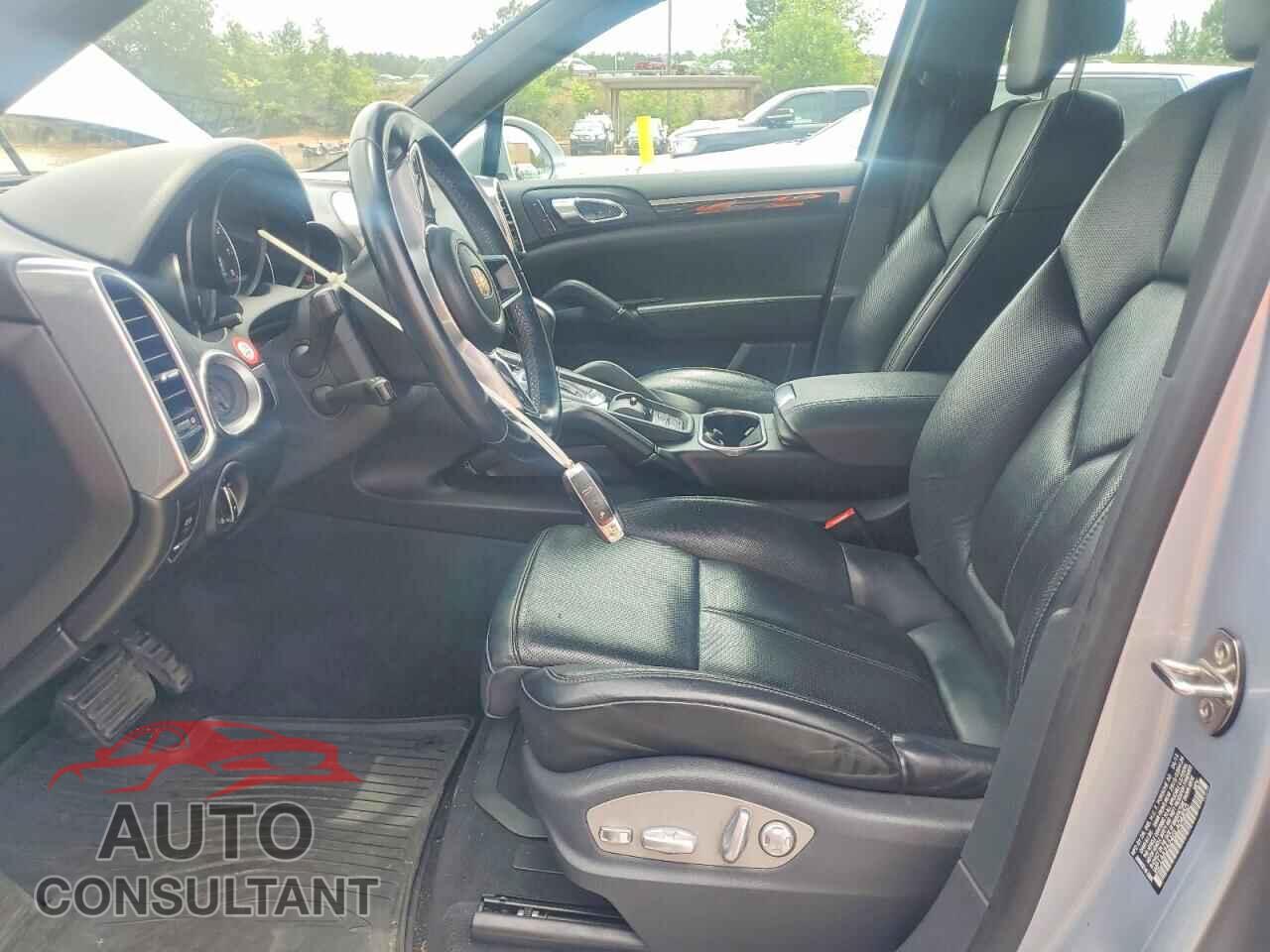 PORSCHE CAYENNE 2016 - WP1AA2A24GLA04850